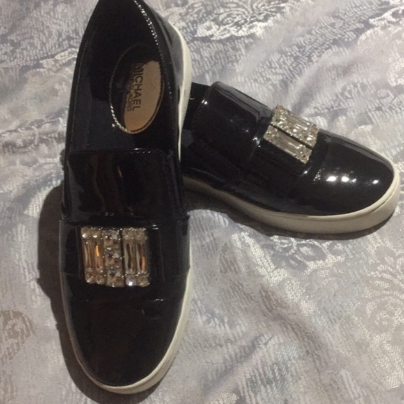 Shoes - Picture 1 of 2